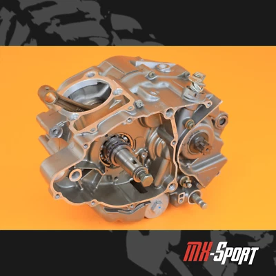 99-04 1999 TTR225 TTR 225 OEM Engine Bottom End Crankcase Crank Transmission - Image 1 of 4