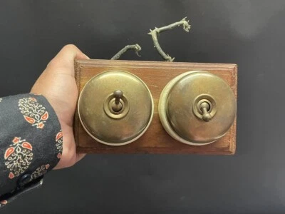 Interruptores de palanca eléctricos de latón y cerámica vítreos raros antiguos de colección 2 piezas Alemania Foto 1 de 4