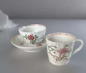 Antica tazza da tè, tazza da caffè e piattino in porcellana Chamberlain Worcester, C. 1840 - Foto 1 di 15