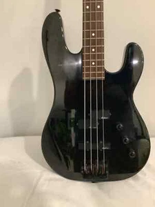 Charvel Electric Bass guitar 1990's - Picture 1 of 6