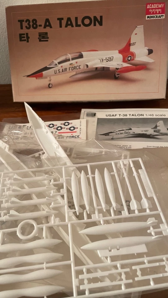 MODELLISMO AEREO - ACADEMY minicraft - scala 1:48 - T38-A Talon - AMA221114 - Immagine 1 di 1