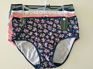 LAURA ASHLEY  5 PACK BRIEFS FLORAL/ ROSE/FLORAL/ NAVY/ STRIPED  SIZE: 2X