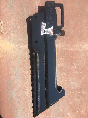 JWM, INC. Vermeer SPX25 CTX100 12" Cover Depth 1/2" Chute Vibratory Plow Blade Serrated