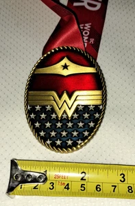 Medalla Maratón Carrera Virtual Wonder Woman 2021 🥇 - Imagen 1 de 9