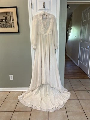 Vtg 70s 80s High Low Wedding Dress Ivory Long sleeve Lace Gown - Image 1 of 4