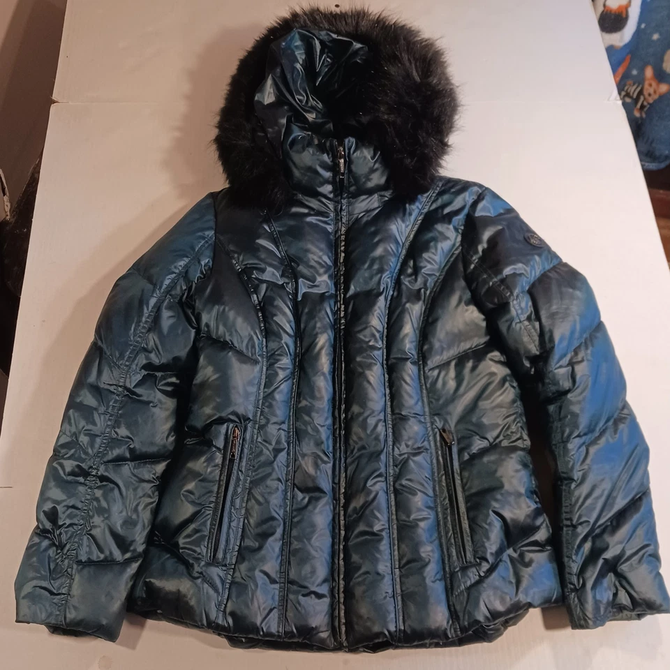 Bonita chaqueta de abrigo acolchada con capucha negra M verde para mujer Calvin Klein’s Foto 1 de 4