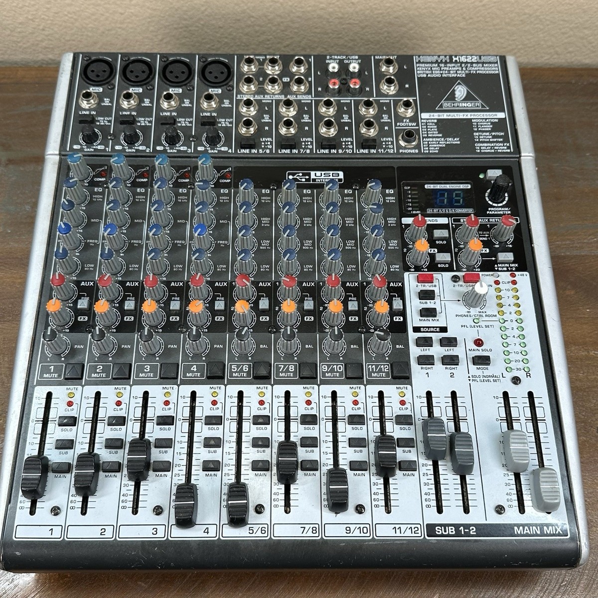 BEHRINGER XENYX X1622USB アナログミキサー X1622USB XENYX - 製品一覧 - ベリンガー公式ホームページ