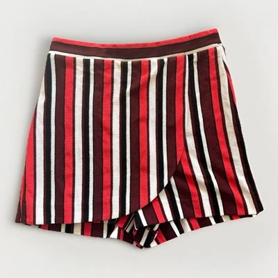 Express размер S женщин шорты вертикальные полосы красный белый - Изображение 1 из 4