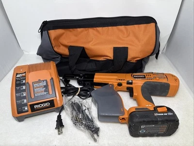 RIDGID DRYWALL Screwgun, R8660, battery R840084, Charger R840091 Tested - Image 1 of 4