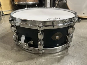 TAMA Starclassic Birch Snare Drum DIE CAST HOOPS 5.5x14 Japan TRANS BLUE #BW9 - Picture 1 of 24