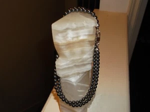 COLLAR CON CUENTAS DE HEMATITA DE 30" HECHO A MANO PARA HOMBRE. - Imagen 1 de 10