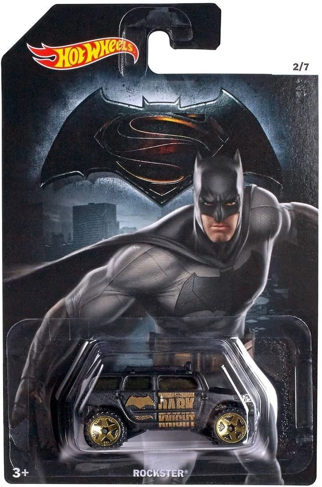 BATMAN VS SUPERMAN Modello Auto ROCKSTER Scala 1:64 Hot Wheels DJL55 - Immagine 1 di 1