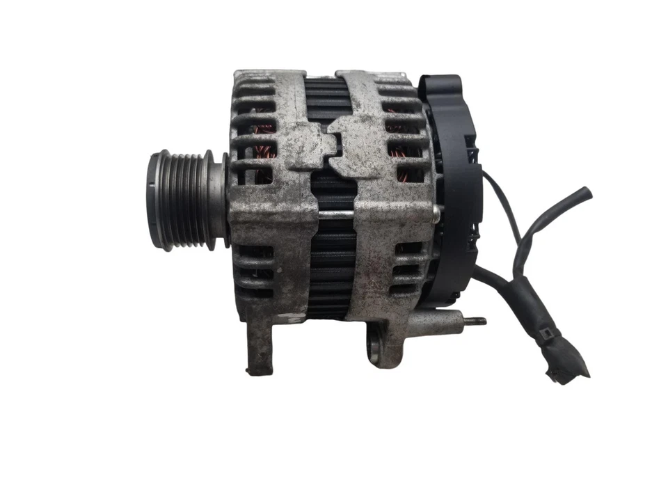 Volkswagen Passat Alternator 1968 Diesel 5 Speed Manual  2010 CBDC  - Image 1 of 4