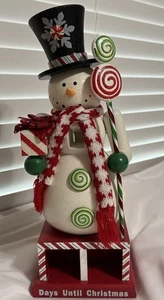 Weihnachten Adventskalender Pier 1 Holz Schneemann Nussknacker 14" HOCH fehlt #’s - Bild 1 von 9