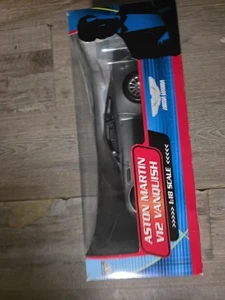 Aston Martin V12 Vanquish 007. 1:18 scale Die-cast. NIB #10011. James bond 007 - Picture 1 of 6