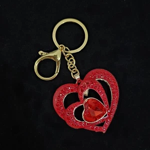 Betsey Johnson Sparkling Red Triple Heart Bag Swag Bling Keychain Clip Charm - Picture 1 of 1