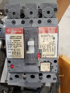 GE SELA24AT0150 2pole 150amp 600v Spectra circuit breaker 125amp Plug And Lugs - Picture 1 of 2