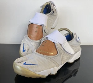 Nike Air Rift Split Toe Vintage Turnschuhe 2008 weiß & blau tickt Größe UK 8 - Bild 1 von 18