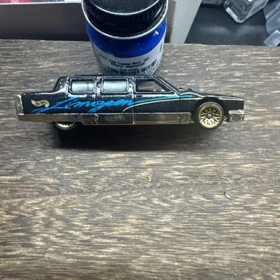 Limusina Hot Wheels 1997 #716 Low 'n Cool Series #4 de 4 1:64 suelta Foto 1 de 4
