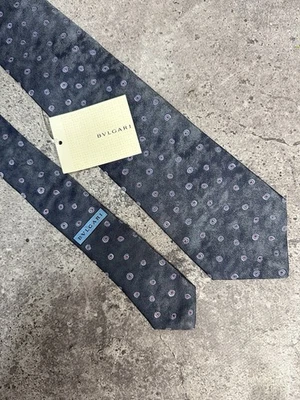 Corbata BVLGARI 100 % seda 7 pliegues gris estampado geométrico hecha en Italia nueva con etiquetas Foto 1 de 4