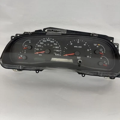 Cuadro de instrumentos velocímetro de gasolina Ford F250 F350 SD 2004 4C34-10849-FC Foto 1 de 4