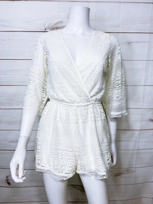 Женский комбинезон Band Of Gypsies размер XS цвет слоновой кости кружевной оверлей с v-образным вырезом рукав 3/4 с подкладкой - Изображение 1 из 4
