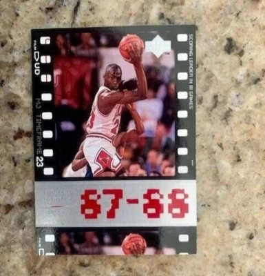 Michael Jordan 1998 UD Timeframe23 87-88 LÍDER ANOTADOR EN 81 JUEGOS tarjeta # 20 Foto 1 de 2