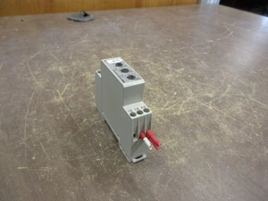 Carlo Gavazzi Multifunction Timer DMB51CM24 24-240VAC 24VDC Used - Picture 1 of 7