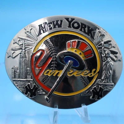 LARGE CHROME PLATED NEW YORK YANKEES BELT BUCKLE 4" - LOOKS NEVER USED - Image 1 of 2