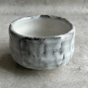 Mino ware Pottery Tea Cup Japanese Matcha Tea Bowl Chawan Onishino White Japan - Picture 1 of 8