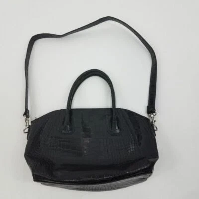 Bolso Bandolera Express Hombro Texturizado Negro Aspecto Cocodrilo Vegano Imitación Cuero Foto 1 de 4