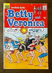 Betty and Veronica #154 Archie Comics Edad de Plata playa bikini baile en muy buena condición - Imagen 1 de 3