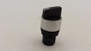 ALLEN BRADLEY 800ES-SL22 SELECTOR SWITCH SPRING RETURN NNB - Picture 1 of 4