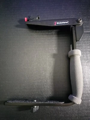 Quickflip Stroboframe 35MM 310-635 Tiffen Company Professional Flash Bracket - Image 1 of 4