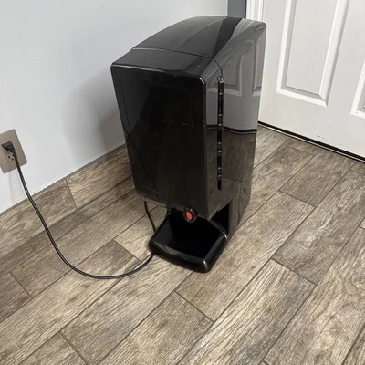 Commercial Grade Nacho Cheese Dispenser Works Great! (missing one rubber foot) - Image 1 of 4