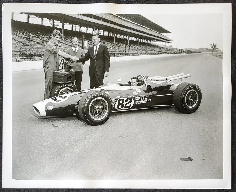 1965 Jim Clark Winner Lotus Ford Jim Smith Indianapolis Indy 500 IMS 8x10 Photo - Image 1 of 2