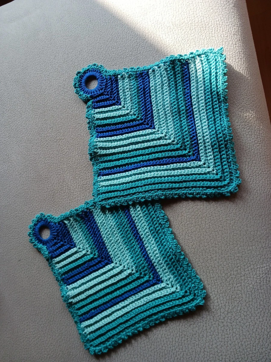 Gehäkelte Topflappen – Set Aus 2 Stück, Ca. 19 X 19 Cm, Pink, Aus Dickem Baumwollgarn, Auch Als Untersetzer Nutzbar