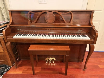 Kimball Piano Model P433. Working Upright Piano In Great Condition! - Image 1 of 4