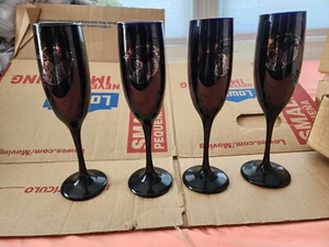 Unique Four Bride and Groom Stamped Wedding Flutes, Black Glass, never used. - Picture 1 of 9