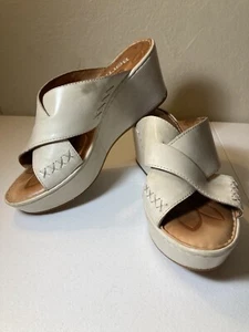Born Wedge Sandals Size 9 Beige Crisscross Leather - Picture 1 of 8
