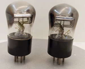 Triodo UB-132 1 pieza. - tubo para radio antigua - tubo año 1940 - NOS - WW2 - Imagen 1 de 8