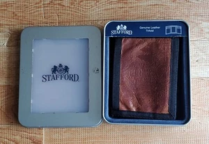 Black and Leather Watermill Scene TriFold Wallet - Picture 1 of 7