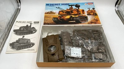  ACA1346 Academy M-247 STG York 1/35 kit di montaggio carro armato - Immagine 1 di 2