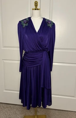 Vestido de cóctel Abby Kent 1980’s púrpura con cuentas para mujer M/L acanalado hecho en EE. UU. Foto 1 de 4