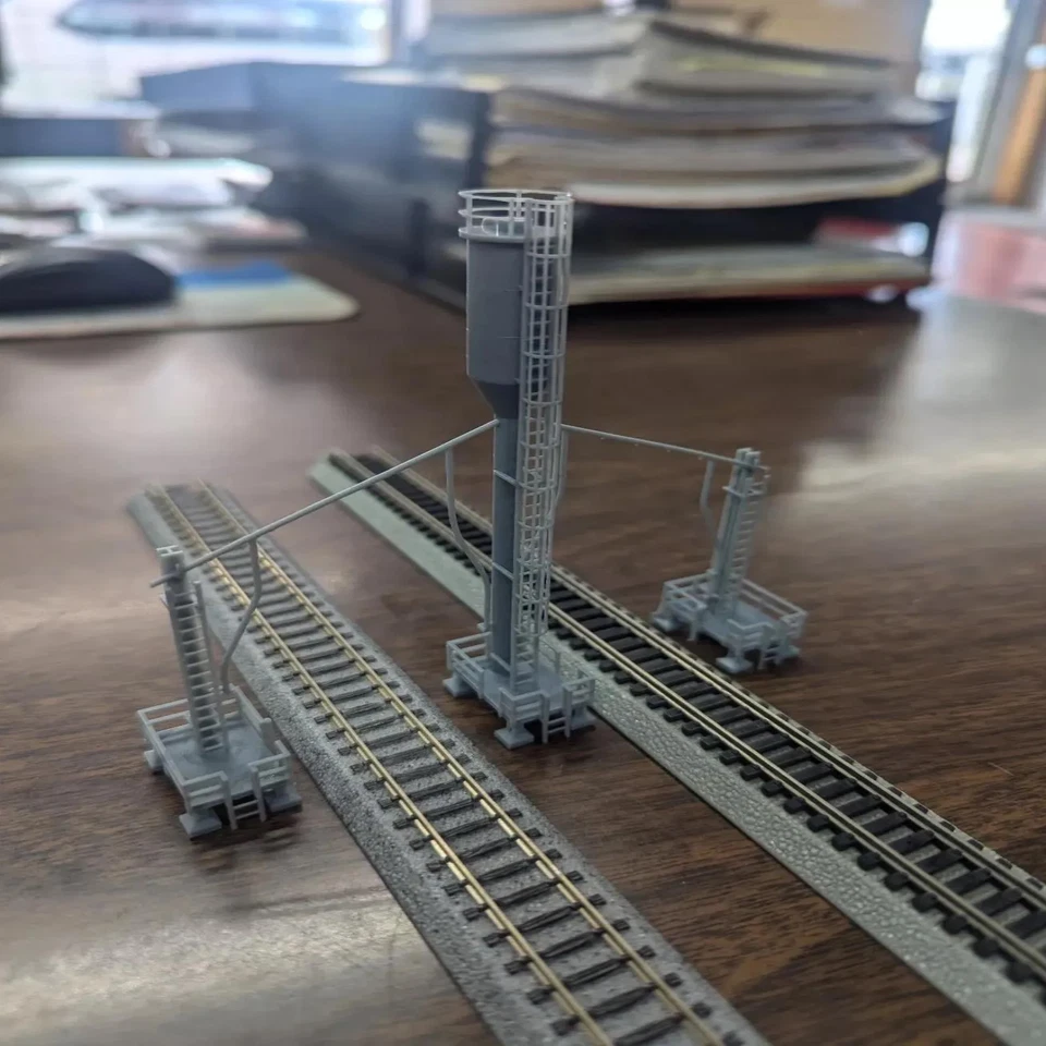 Z Scale Sanding Tower Z7700 - Image 1 of 4