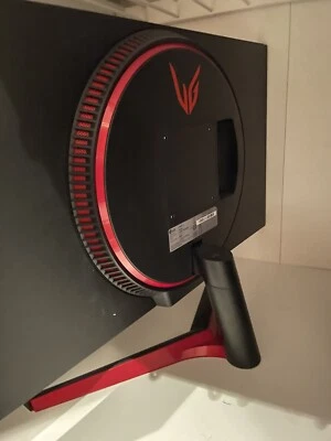 LG UltraGear 27GP850-B 27 Zoll QHD Gaming Monitor - Schwarz und Rot/Nur Abholung - Bild 1 von 2