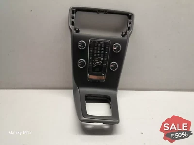 VOLVO V40 DASHBOARD CENTRE COVER WITH CLIMATE CONTROL PANEL 2013 - Image 1 of 4