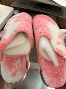Olivia Miller Pink Camo Womens Slide On Slippers Size 10 New - Picture 1 of 8