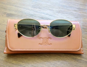 Gafas de sol ovaladas Celine CL40235U 30N 54 mm en lentes doradas y verdes - Imagen 1 de 6