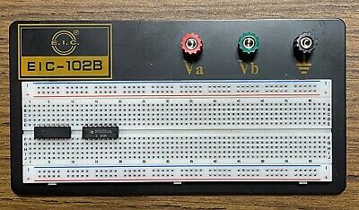 USED 830-point Breadboard W/metal Plate, 3 Terminal Posts And 2 Vintage TI Chips • 1$